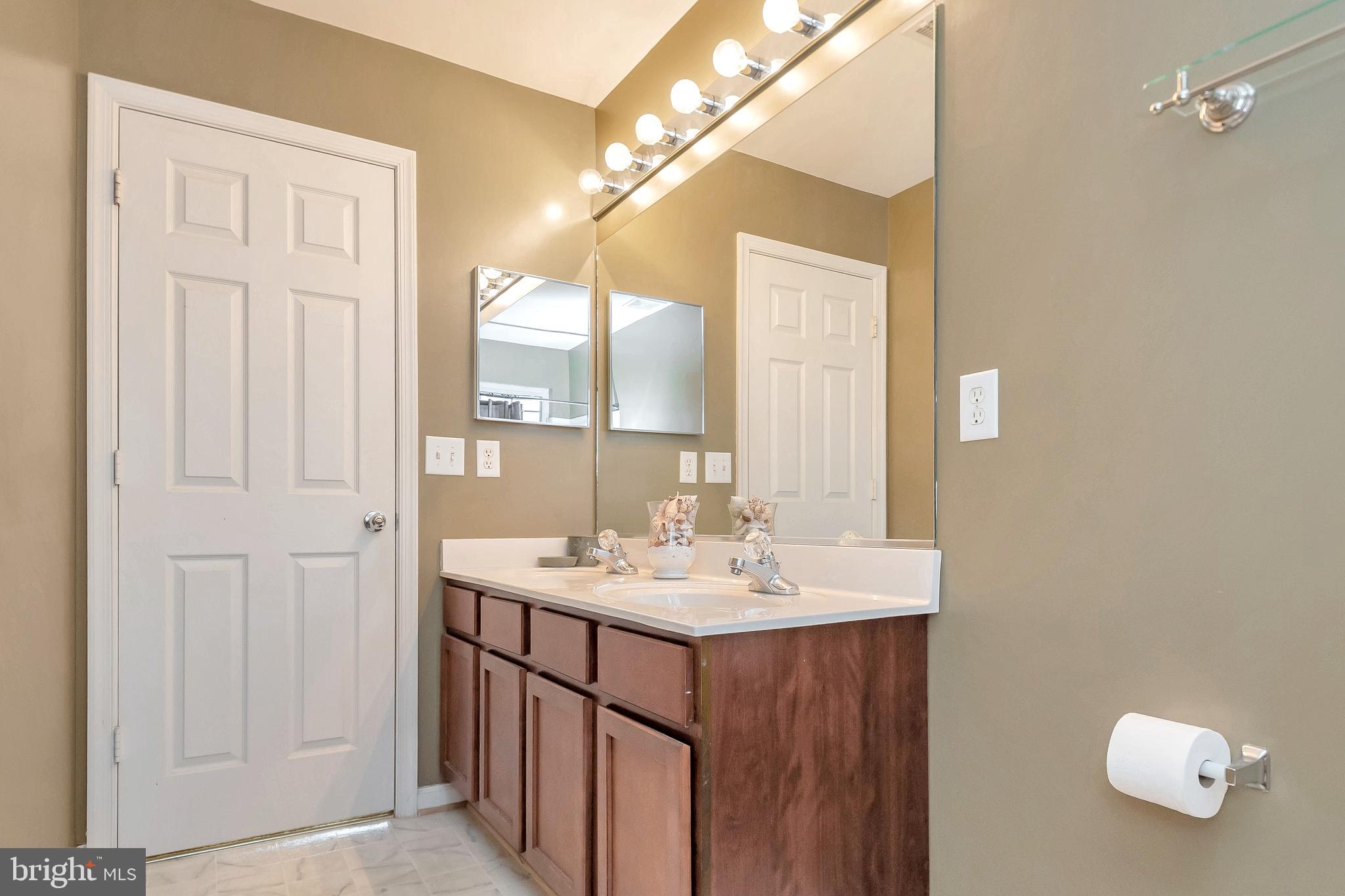 AUSTIN RIDGE - Residential