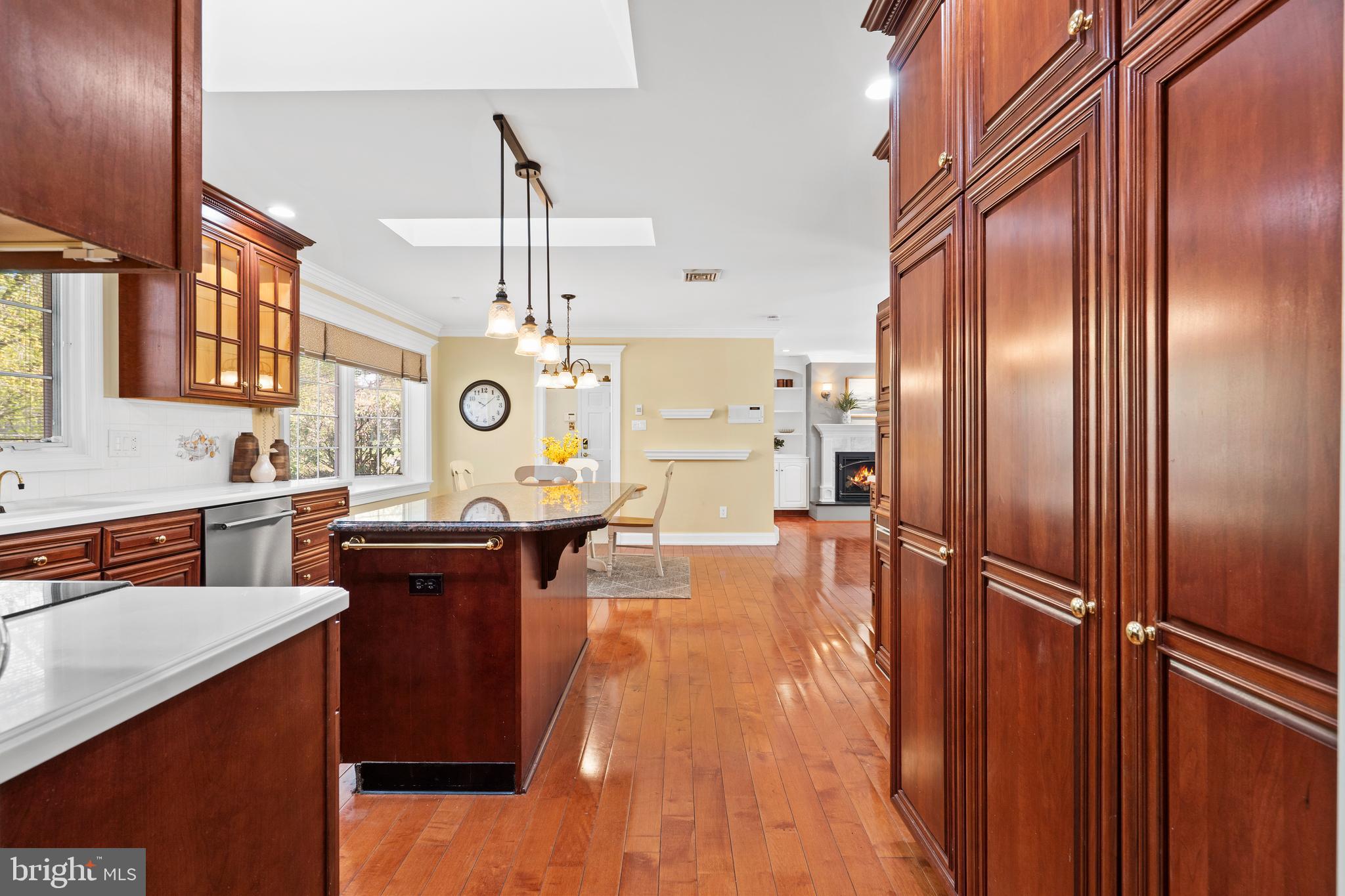 HUNTERS RUN - Residential