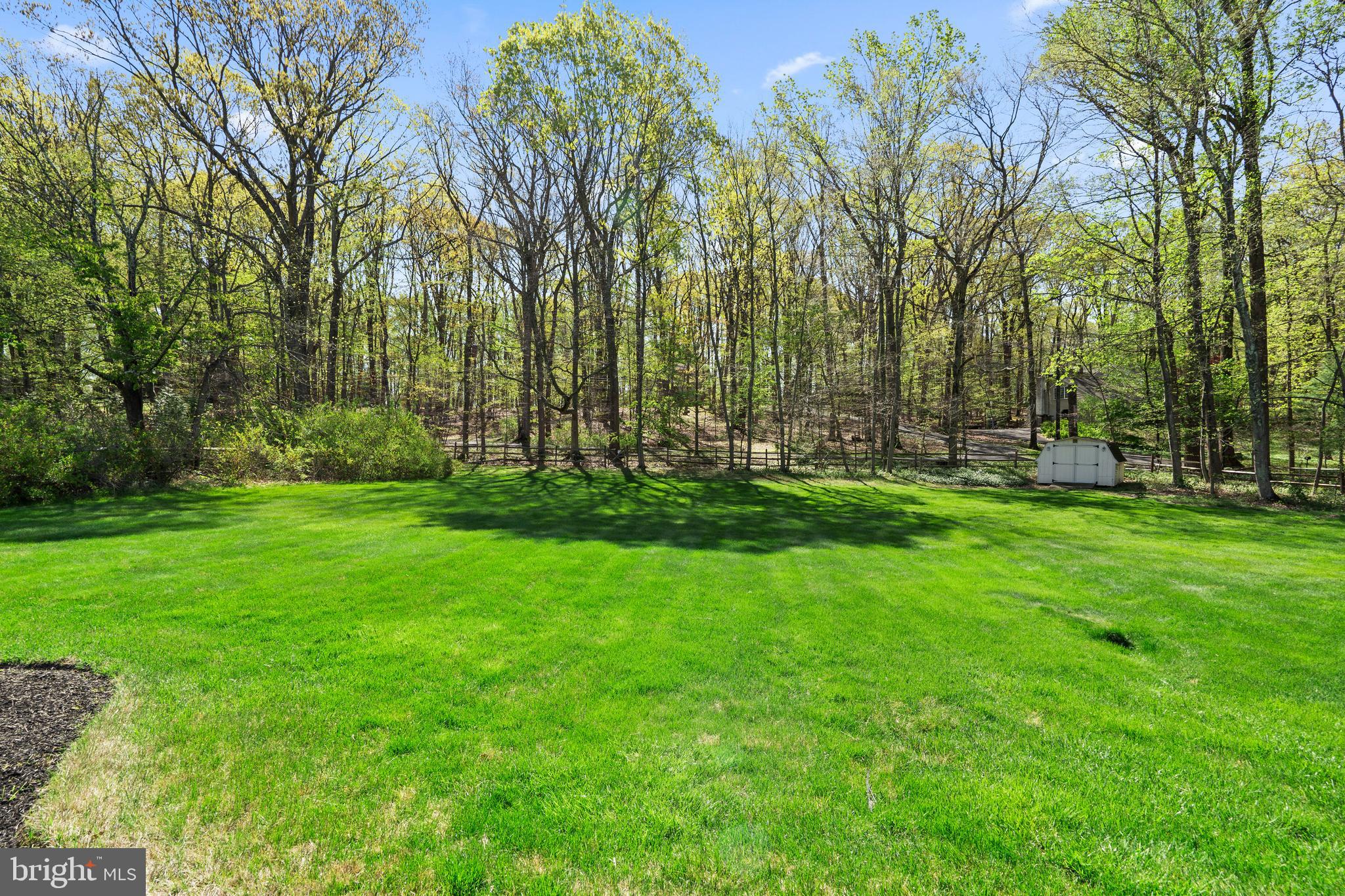 HUNTERS RUN - Residential