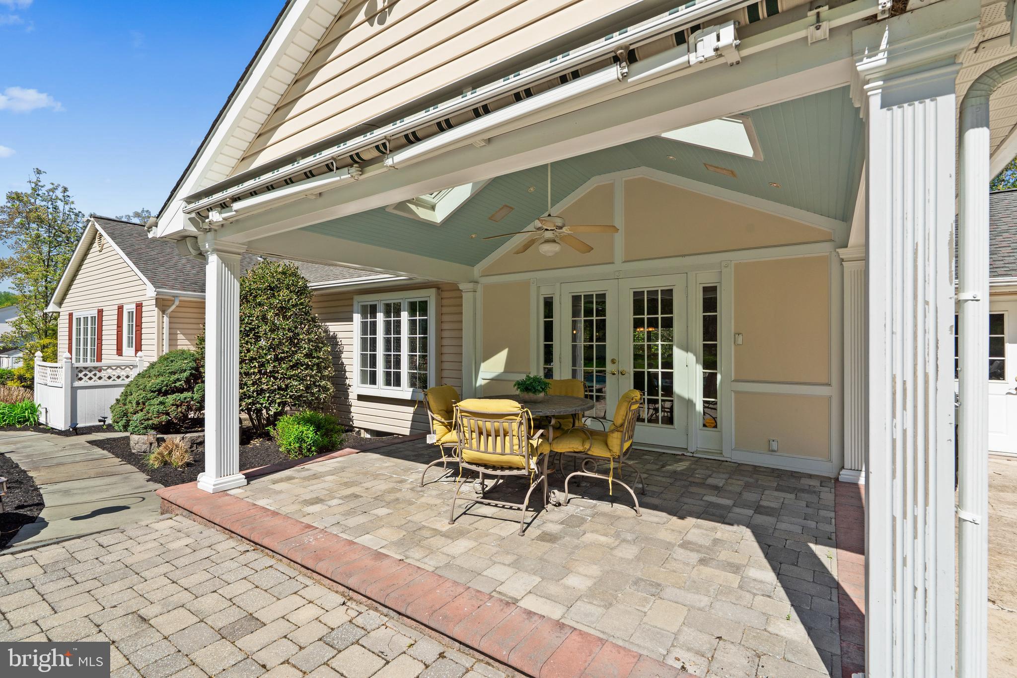 HUNTERS RUN - Residential