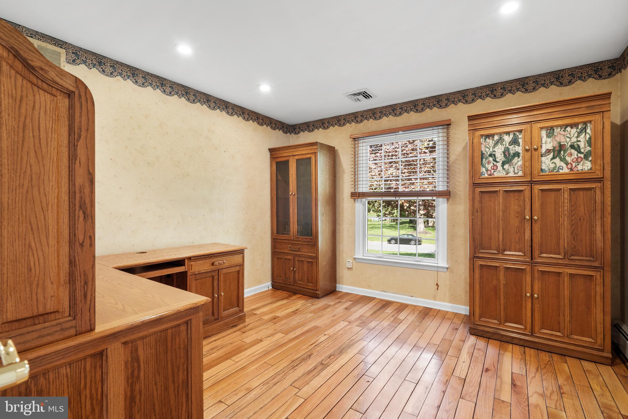 HUNTERS RUN - Residential