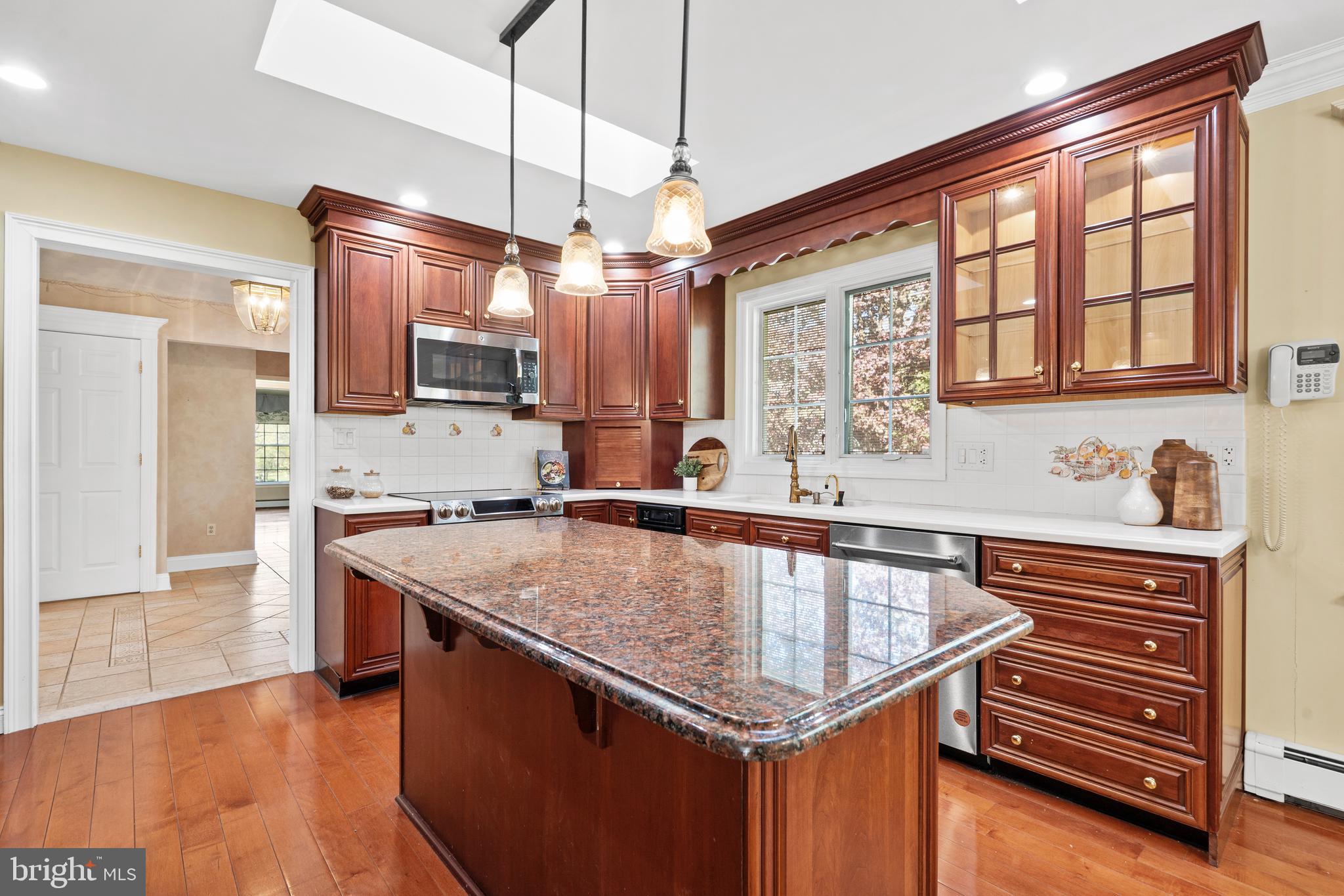 HUNTERS RUN - Residential