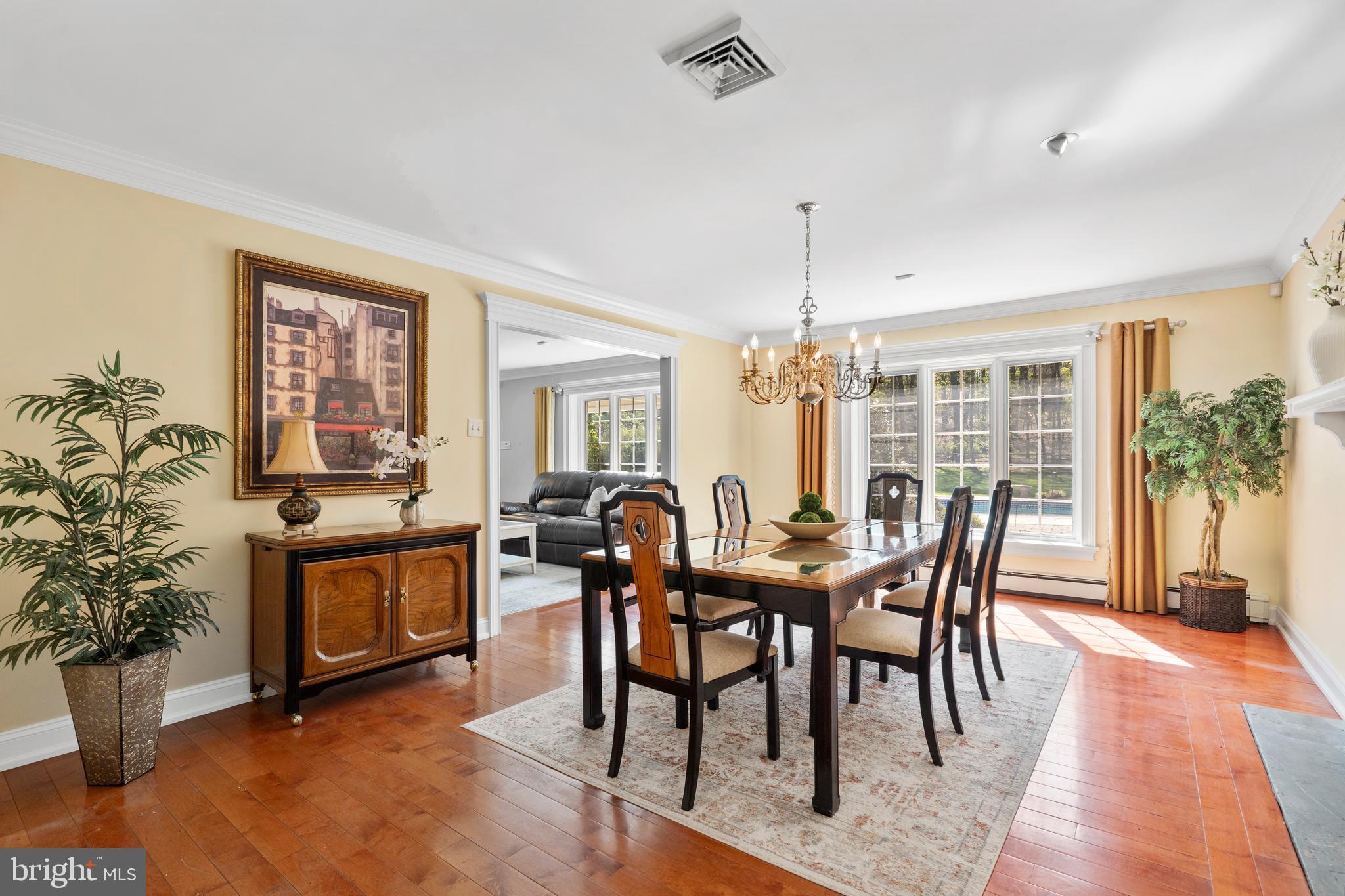 HUNTERS RUN - Residential