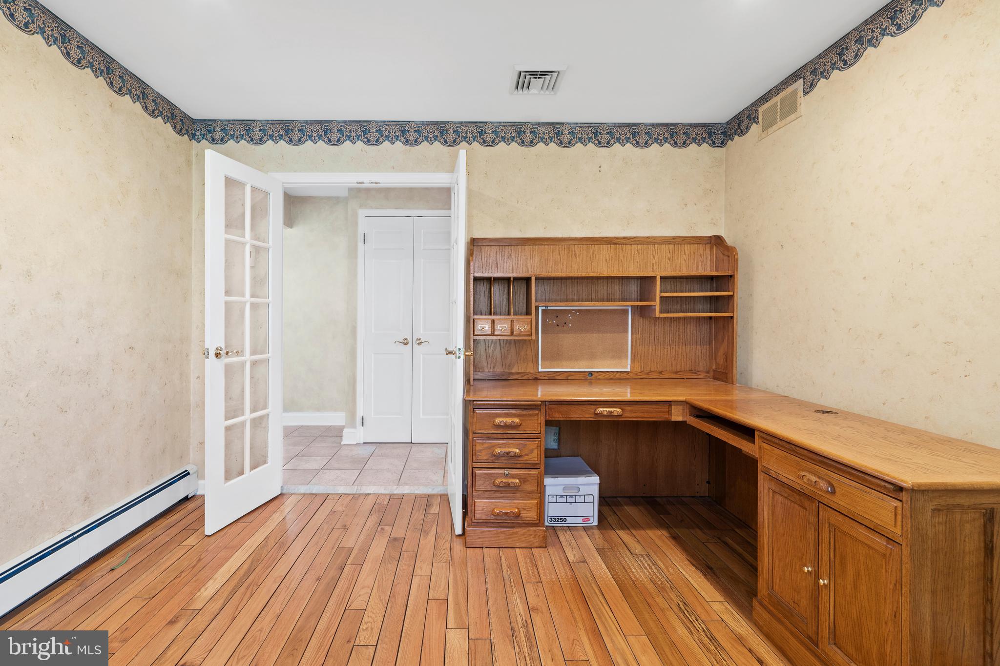 HUNTERS RUN - Residential
