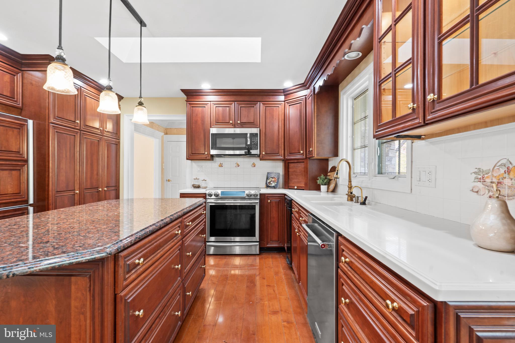HUNTERS RUN - Residential