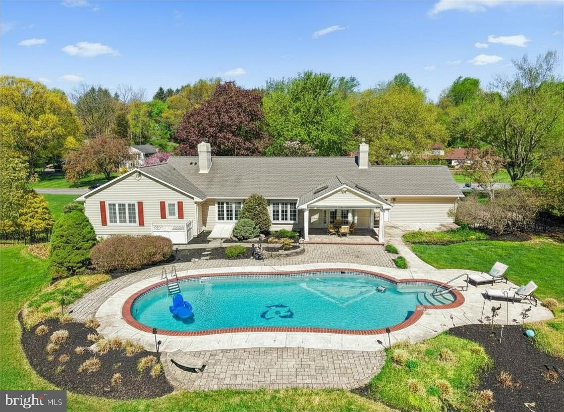 HUNTERS RUN - Residential