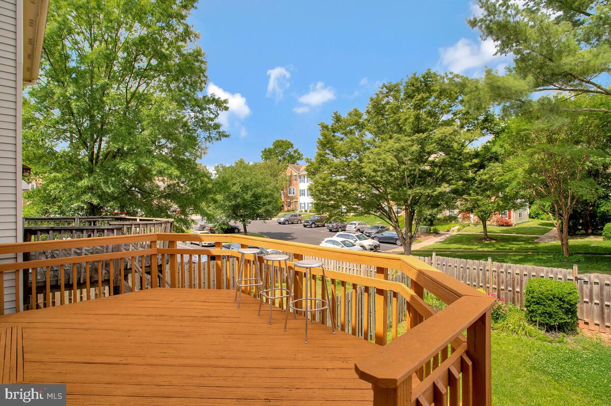 WOODSTREAM EAST - Residential