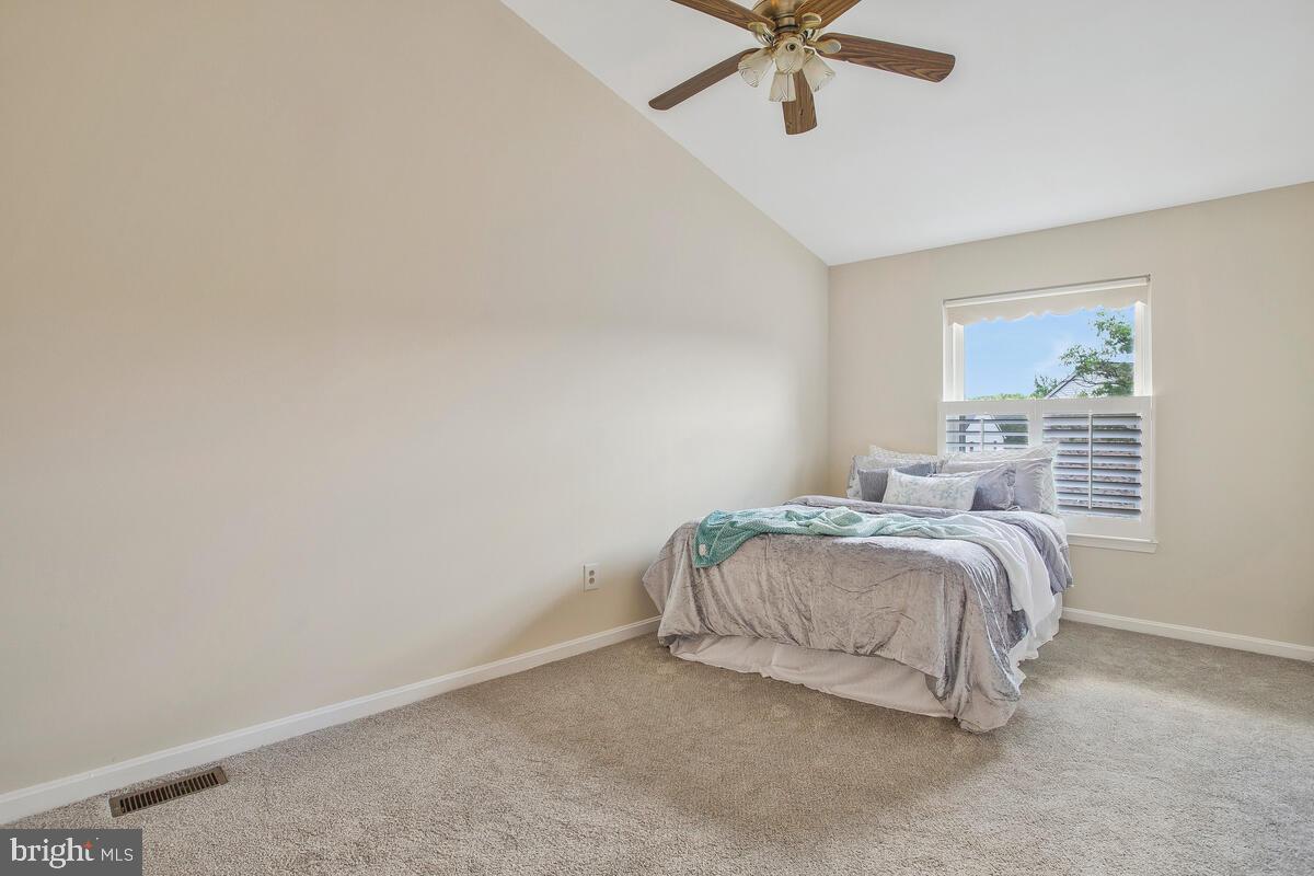 WOODSTREAM EAST - Residential