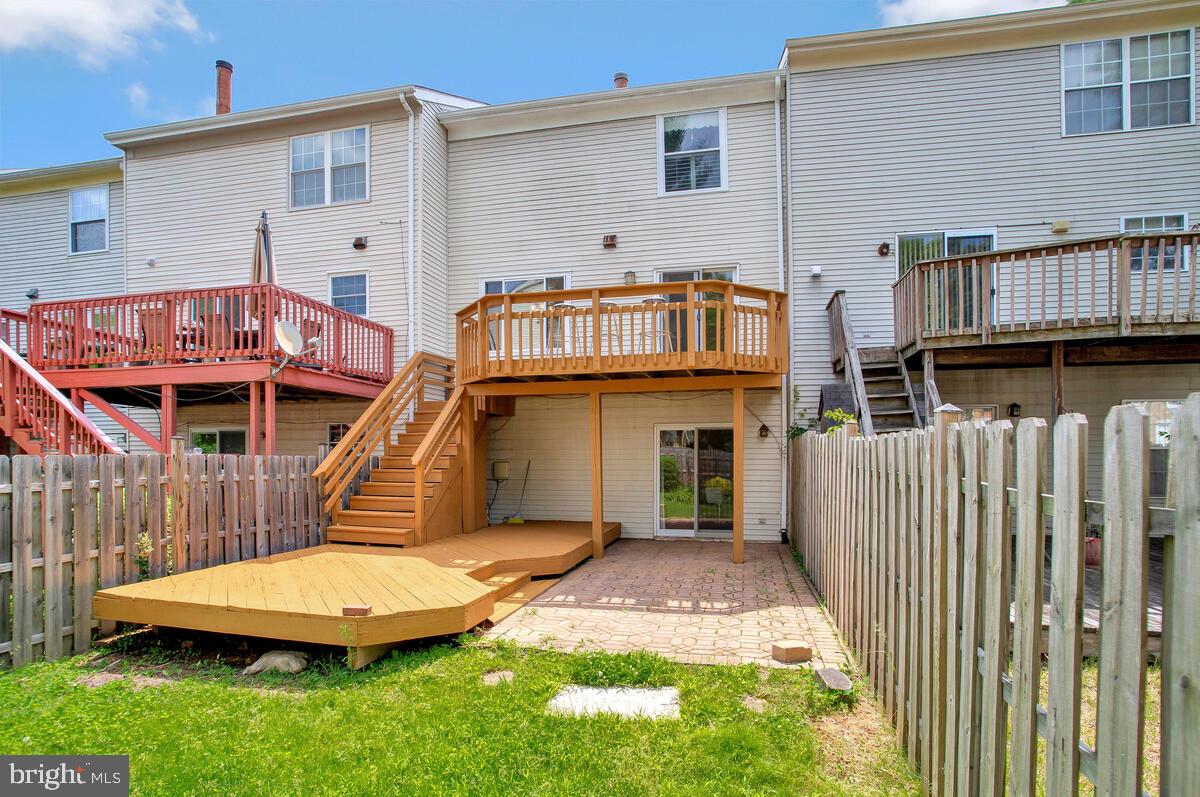 WOODSTREAM EAST - Residential