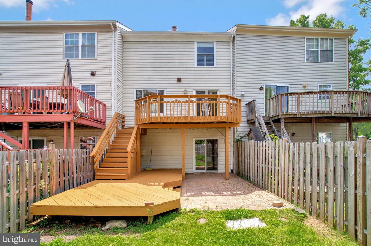 WOODSTREAM EAST - Residential