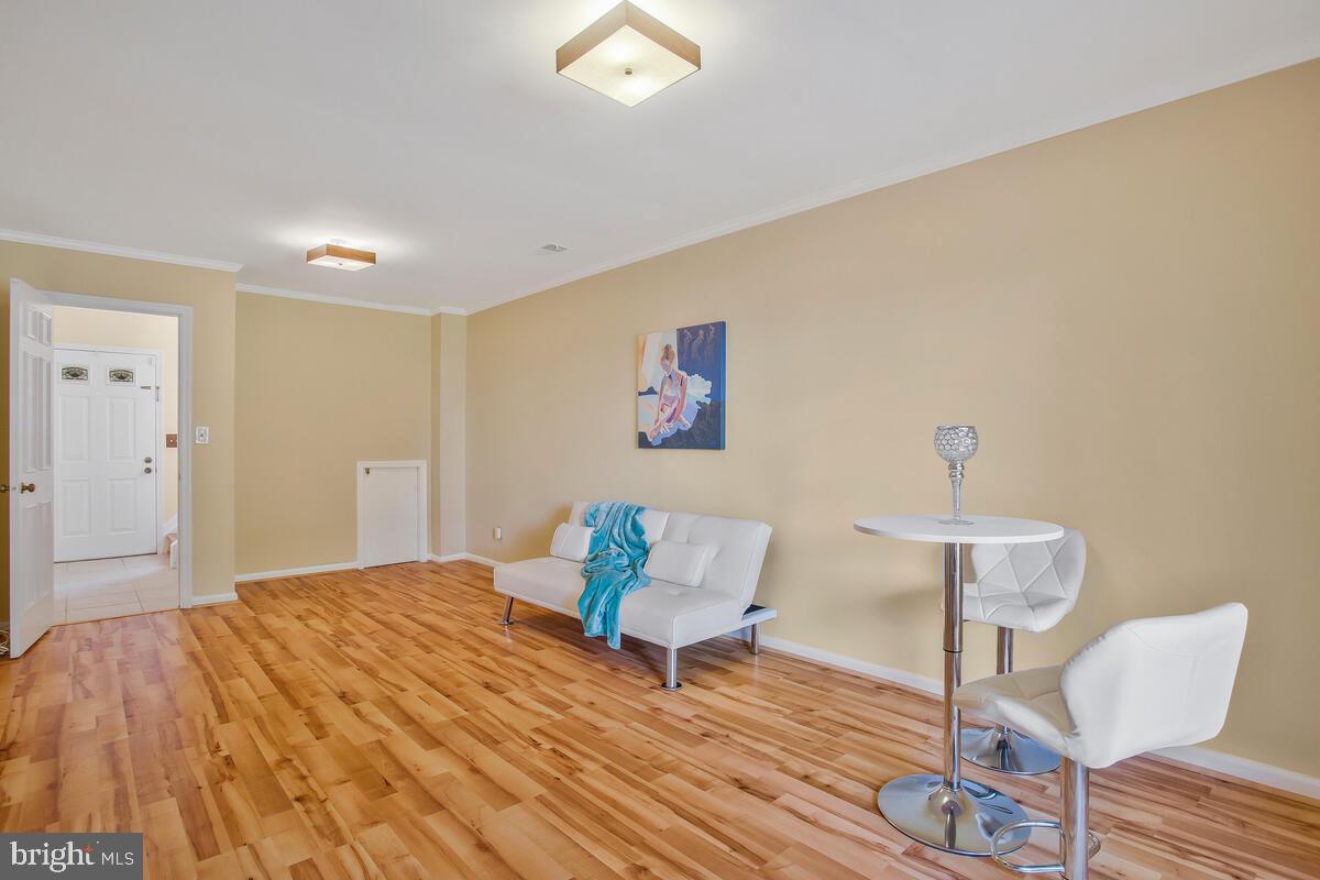 WOODSTREAM EAST - Residential