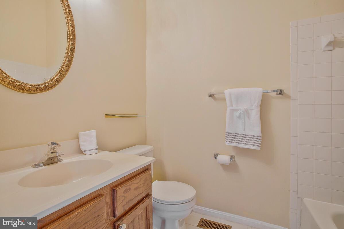 WOODSTREAM EAST - Residential