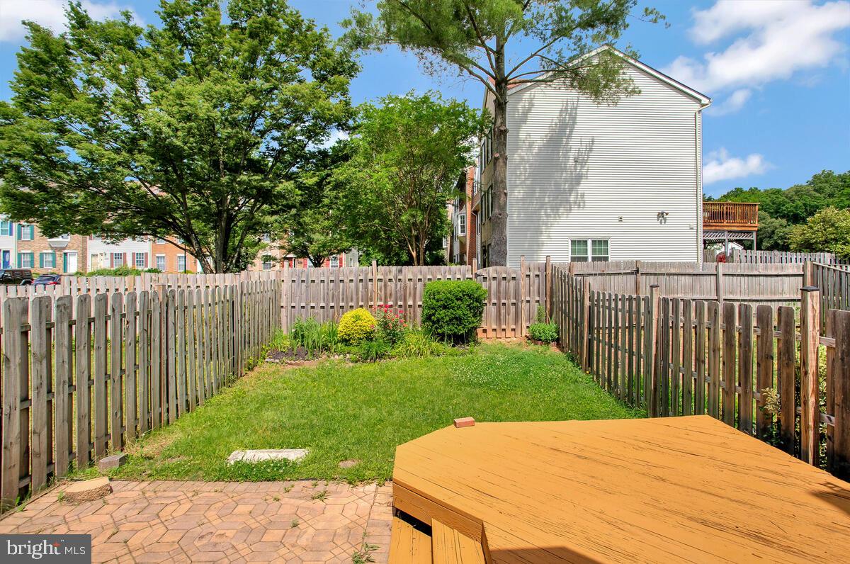 WOODSTREAM EAST - Residential