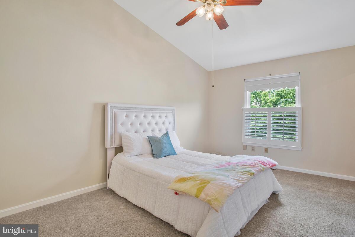 WOODSTREAM EAST - Residential