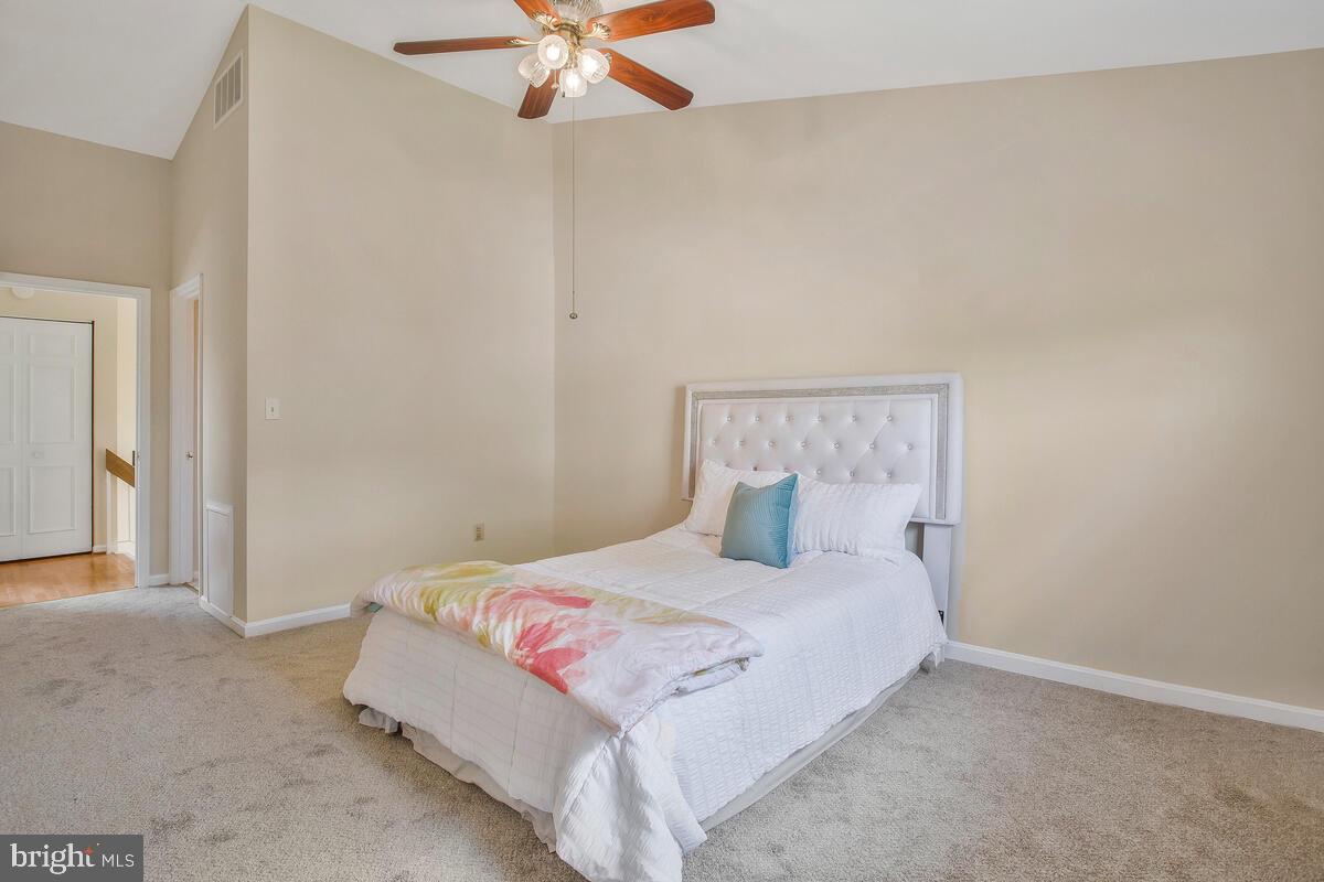 WOODSTREAM EAST - Residential