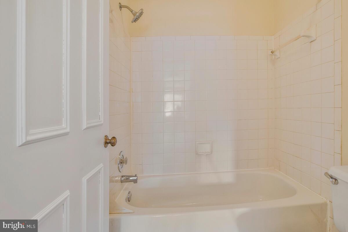 WOODSTREAM EAST - Residential