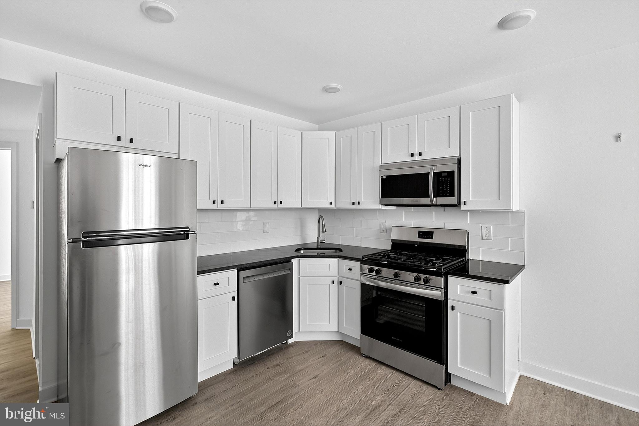 WEST OAK LANE - Residential Lease