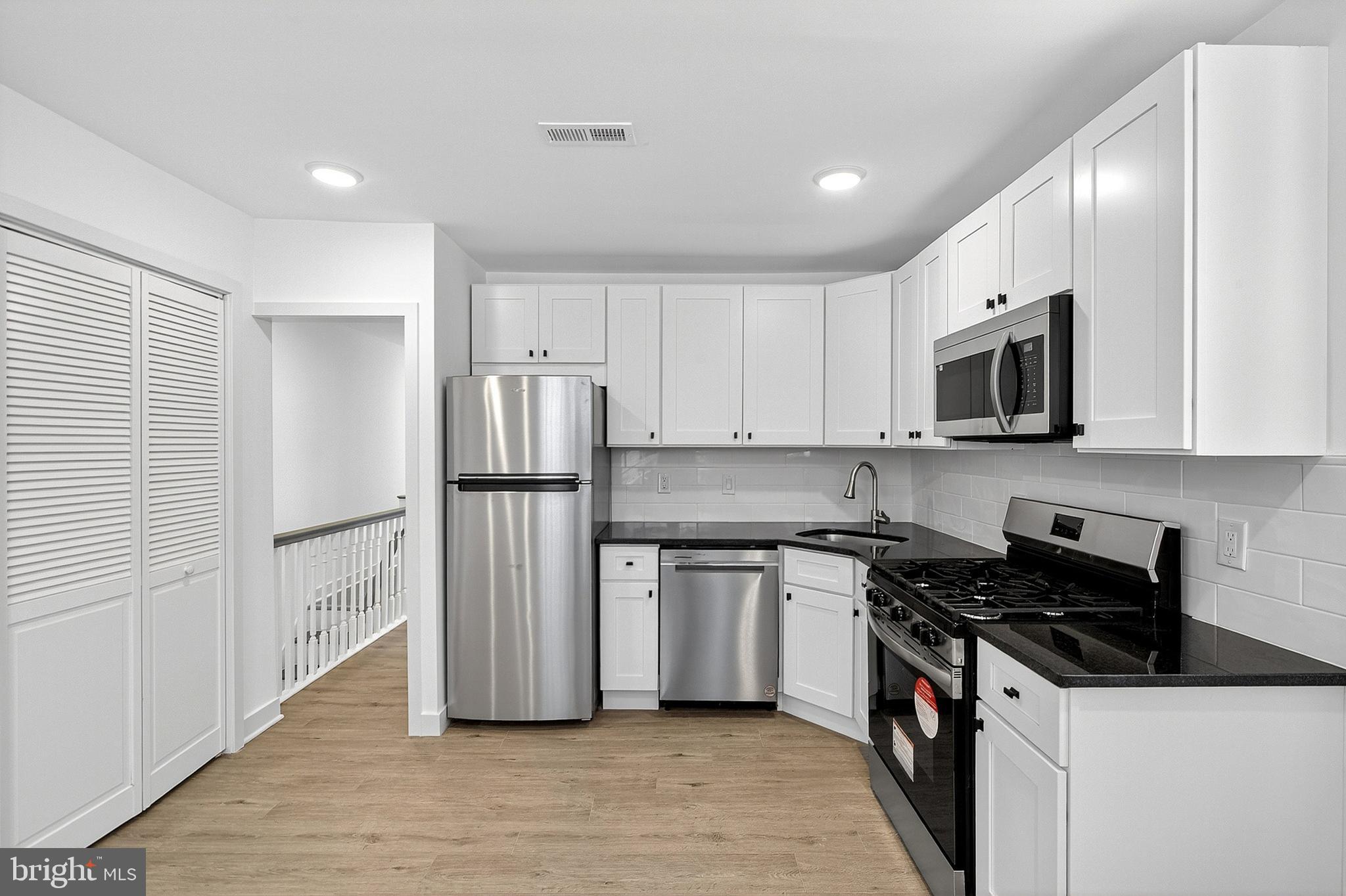 WEST OAK LANE - Residential Lease