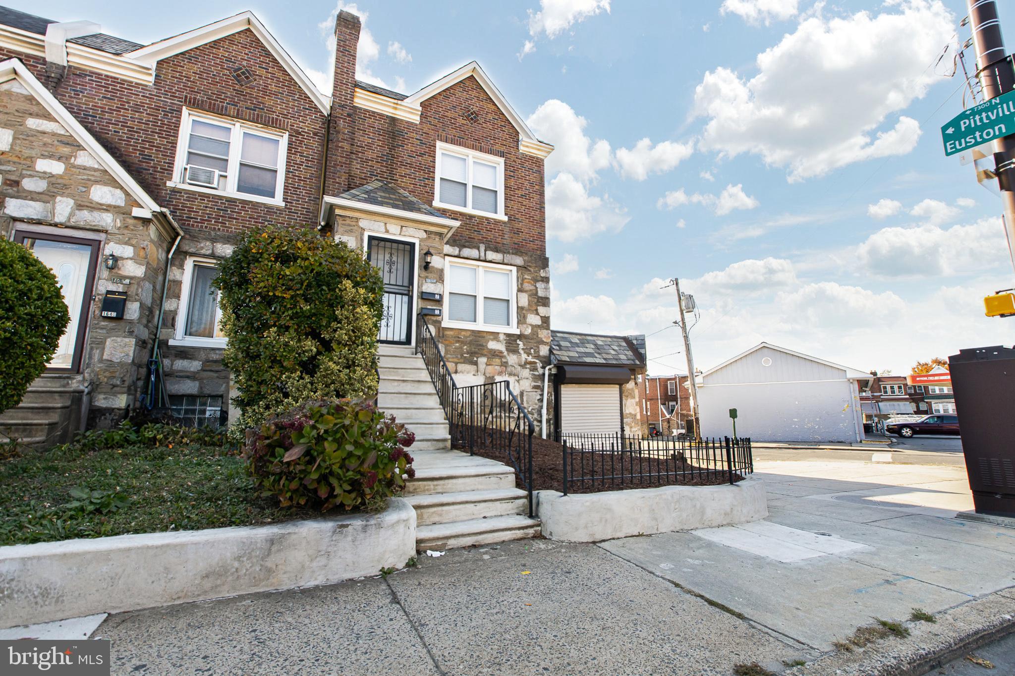 WEST OAK LANE - Residential Lease