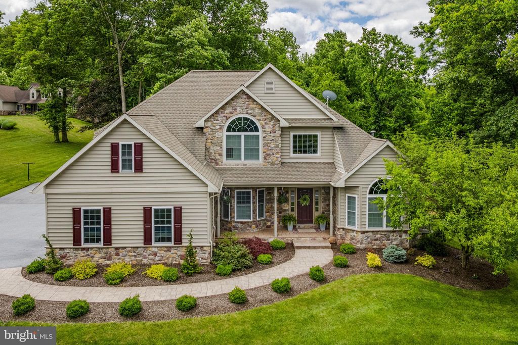 Photo of 615 Blue Lake Road, DENVER, PA 17517 (MLS # PALA2091484)
