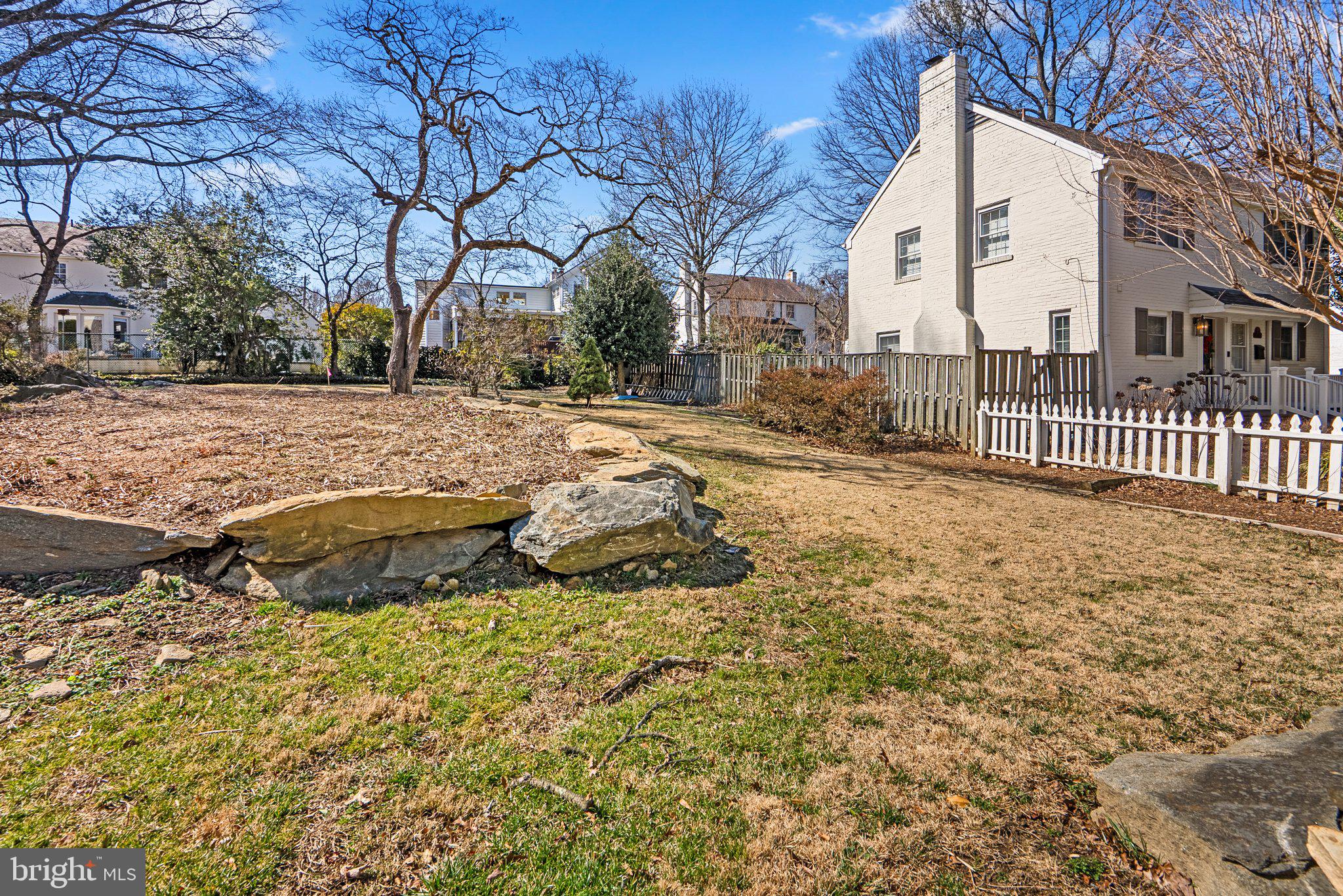 BROOKDALE - Residential