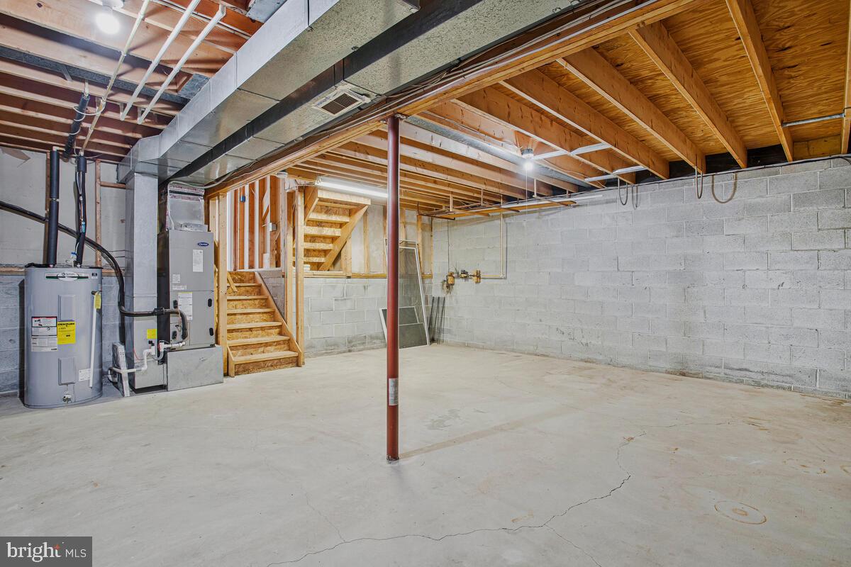 SARAHS CHOICE - Residential