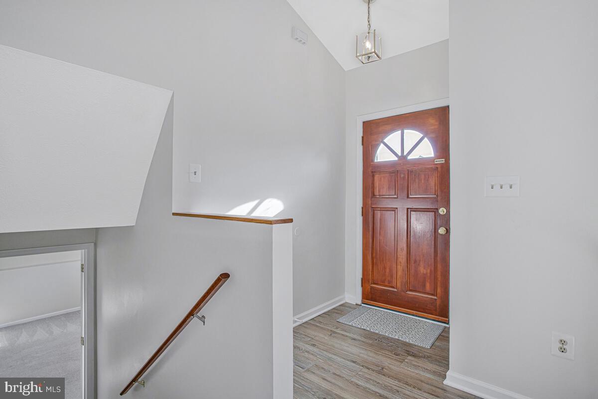 SARAHS CHOICE - Residential