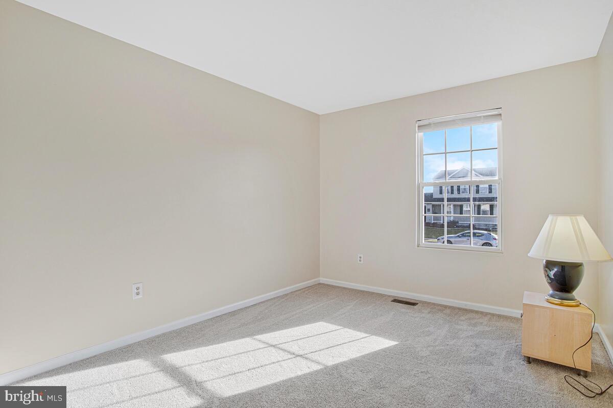 SARAHS CHOICE - Residential