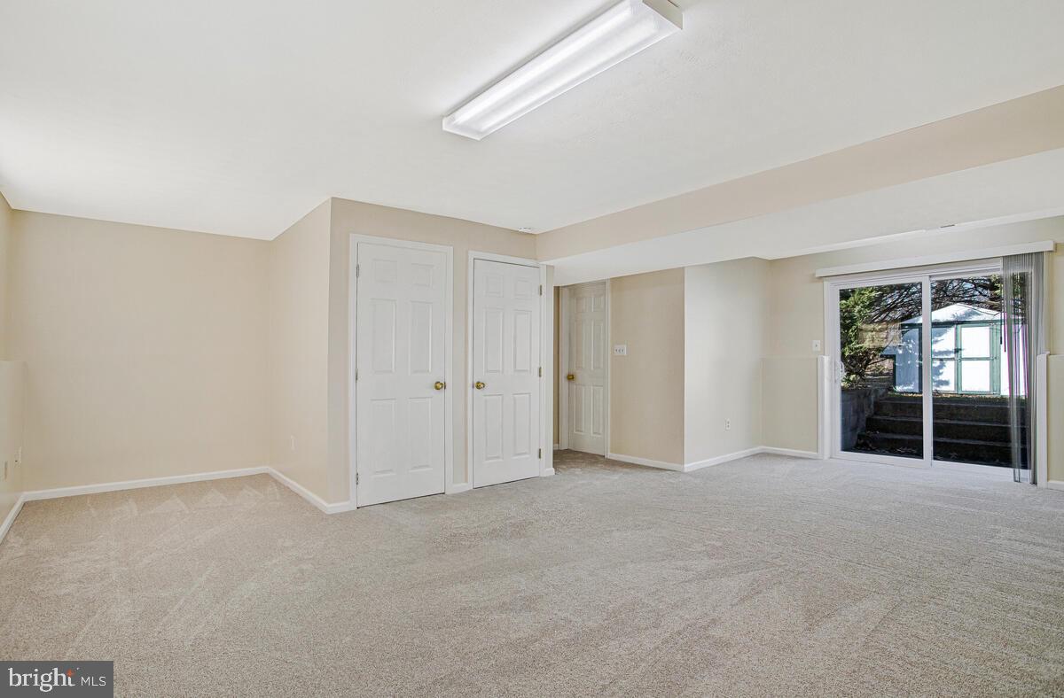 SARAHS CHOICE - Residential