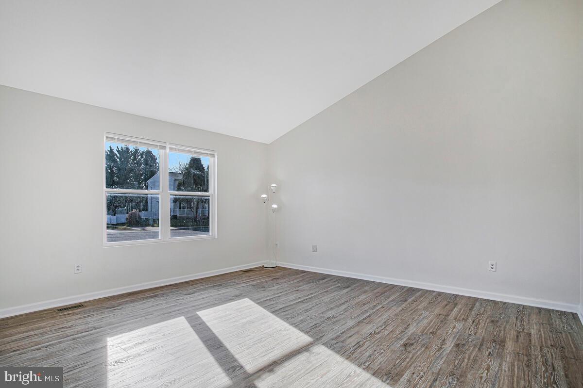 SARAHS CHOICE - Residential