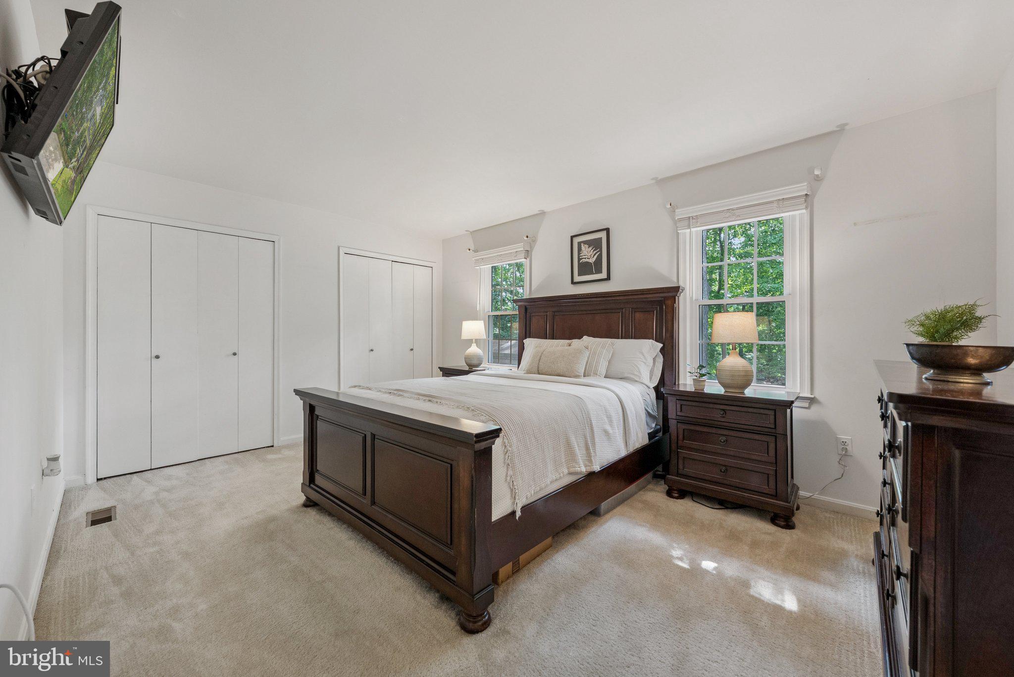 MONCLAIR - Residential