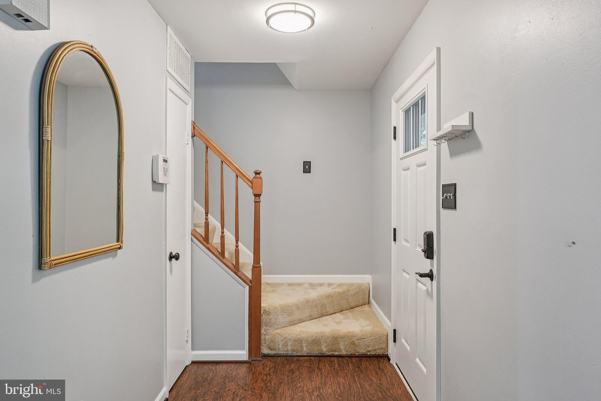 MONCLAIR - Residential