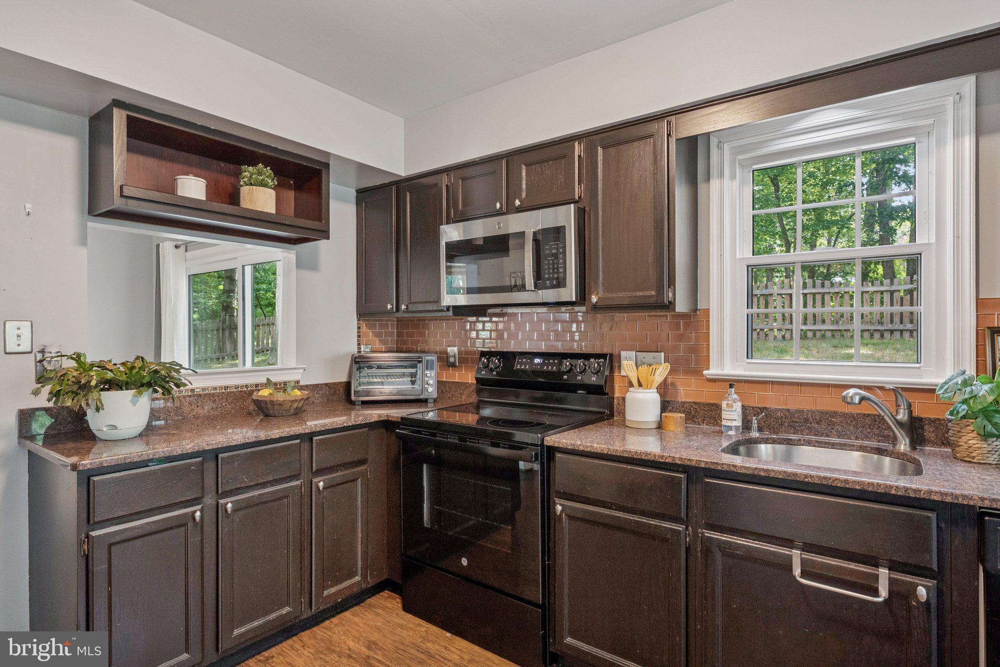 MONCLAIR - Residential