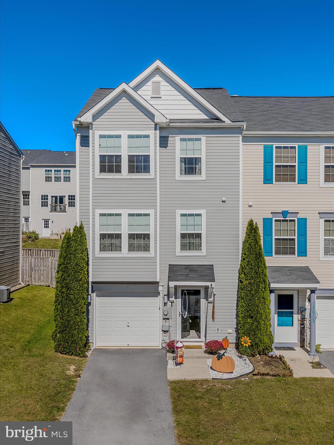 STONEBROOK VILLAGE - Residential