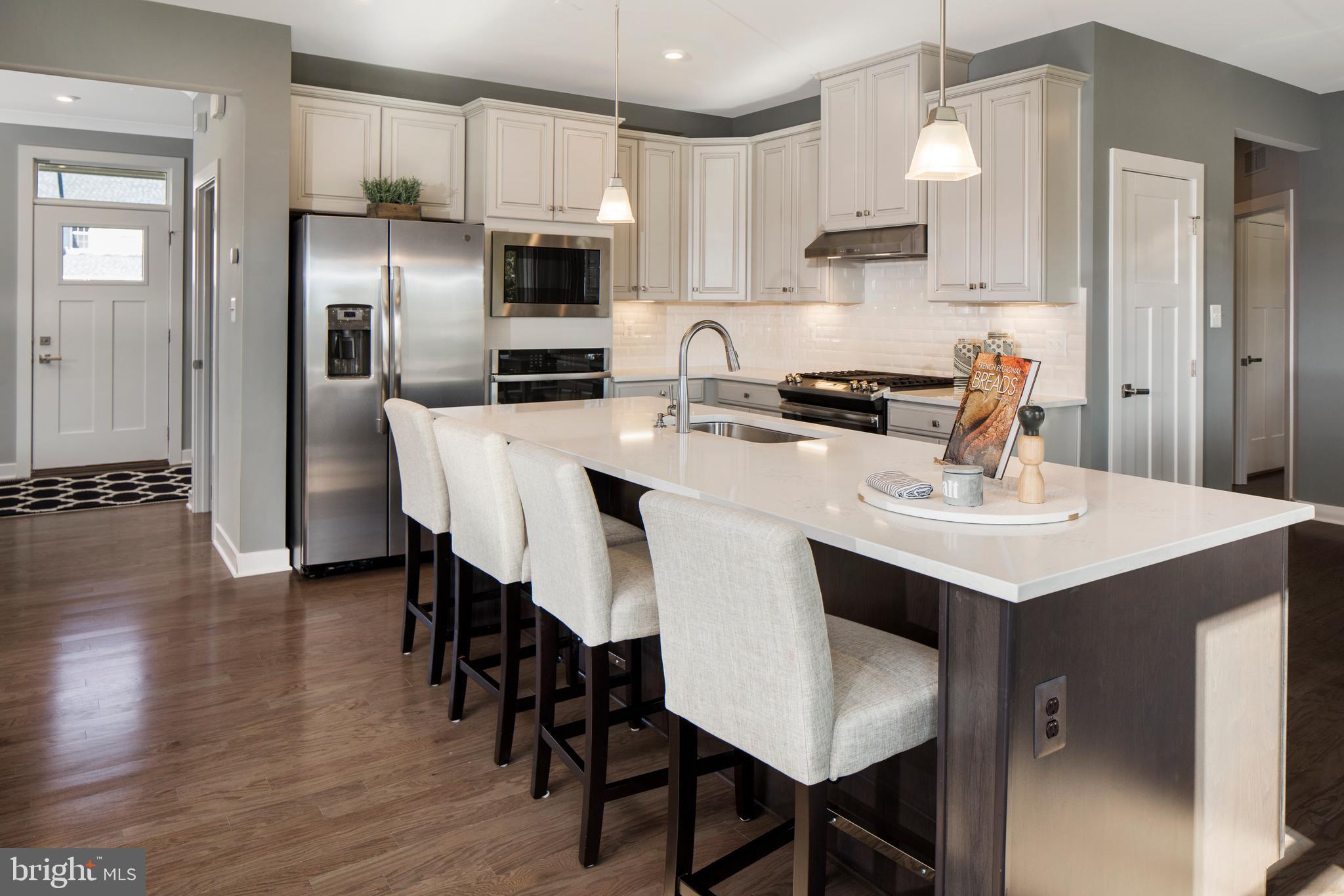 HERITAGE WOODS - Residential