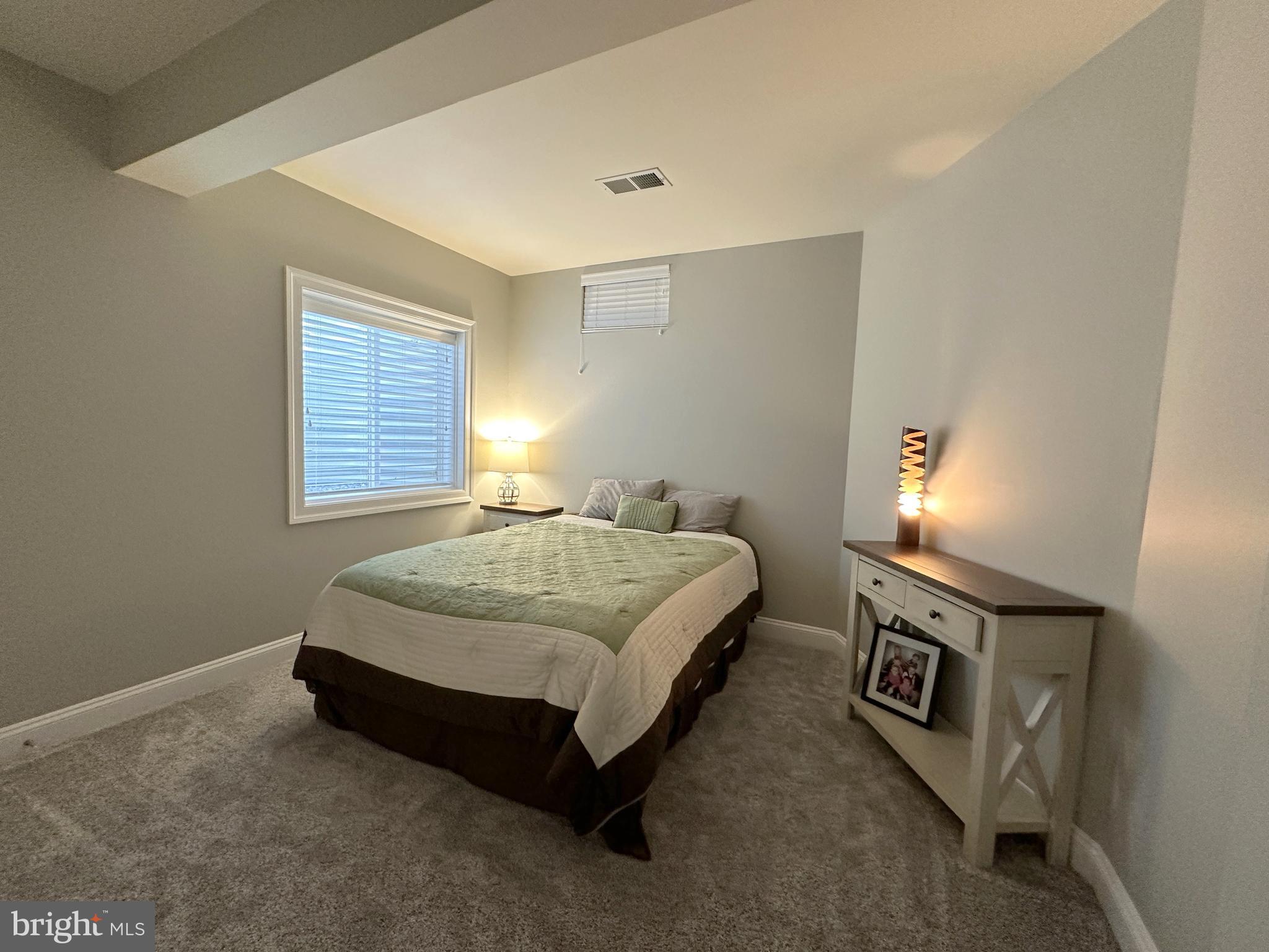 ALEXANDERS CHASE - Residential Lease