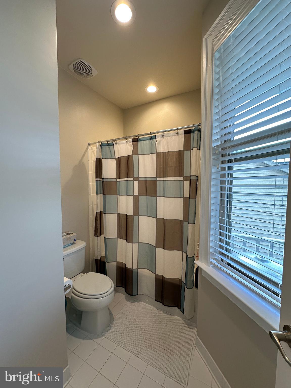 ALEXANDERS CHASE - Residential Lease