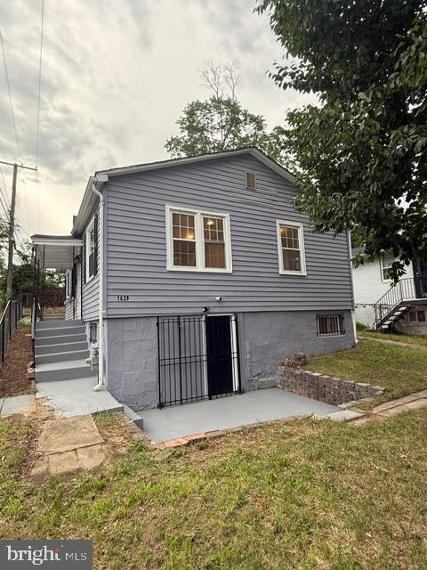 1629 QUARTER AVENUE