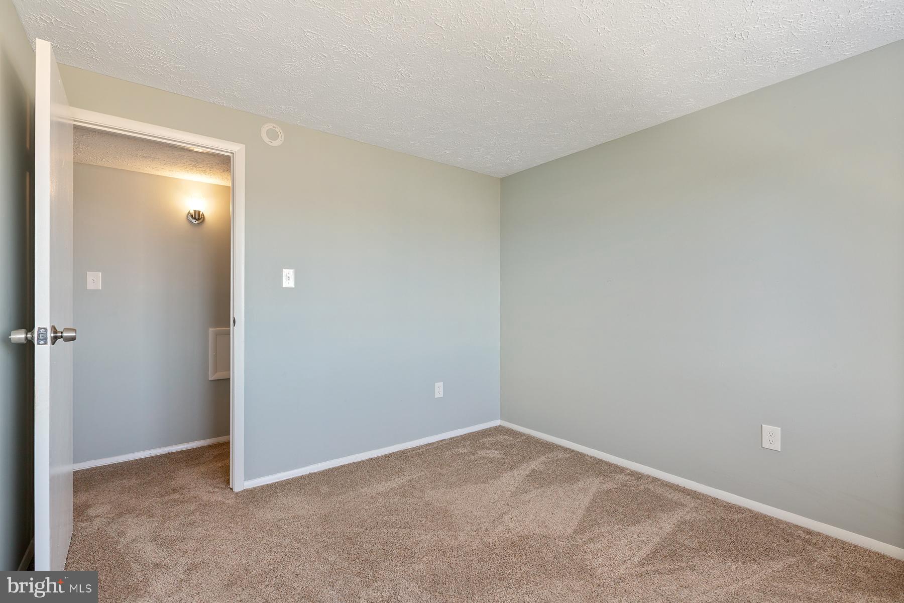 AMBERTOWNE - Residential