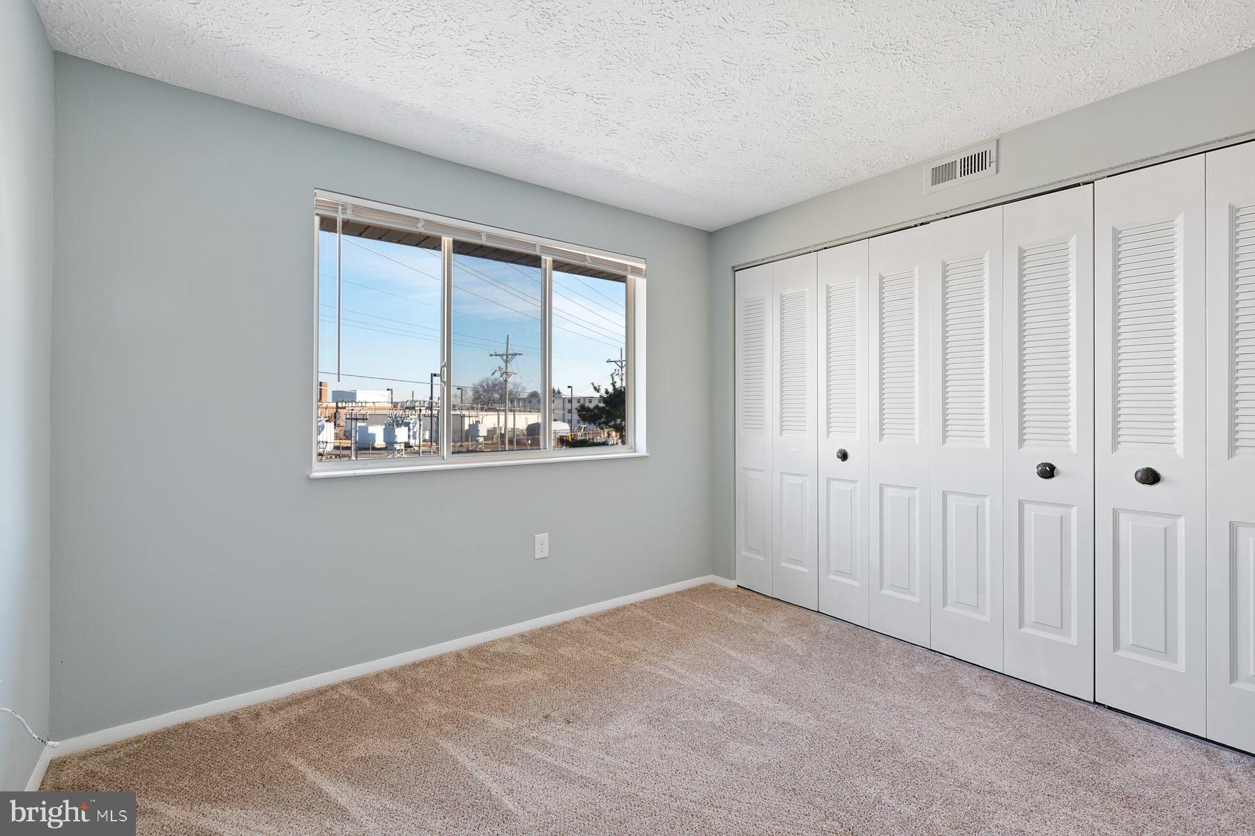 AMBERTOWNE - Residential