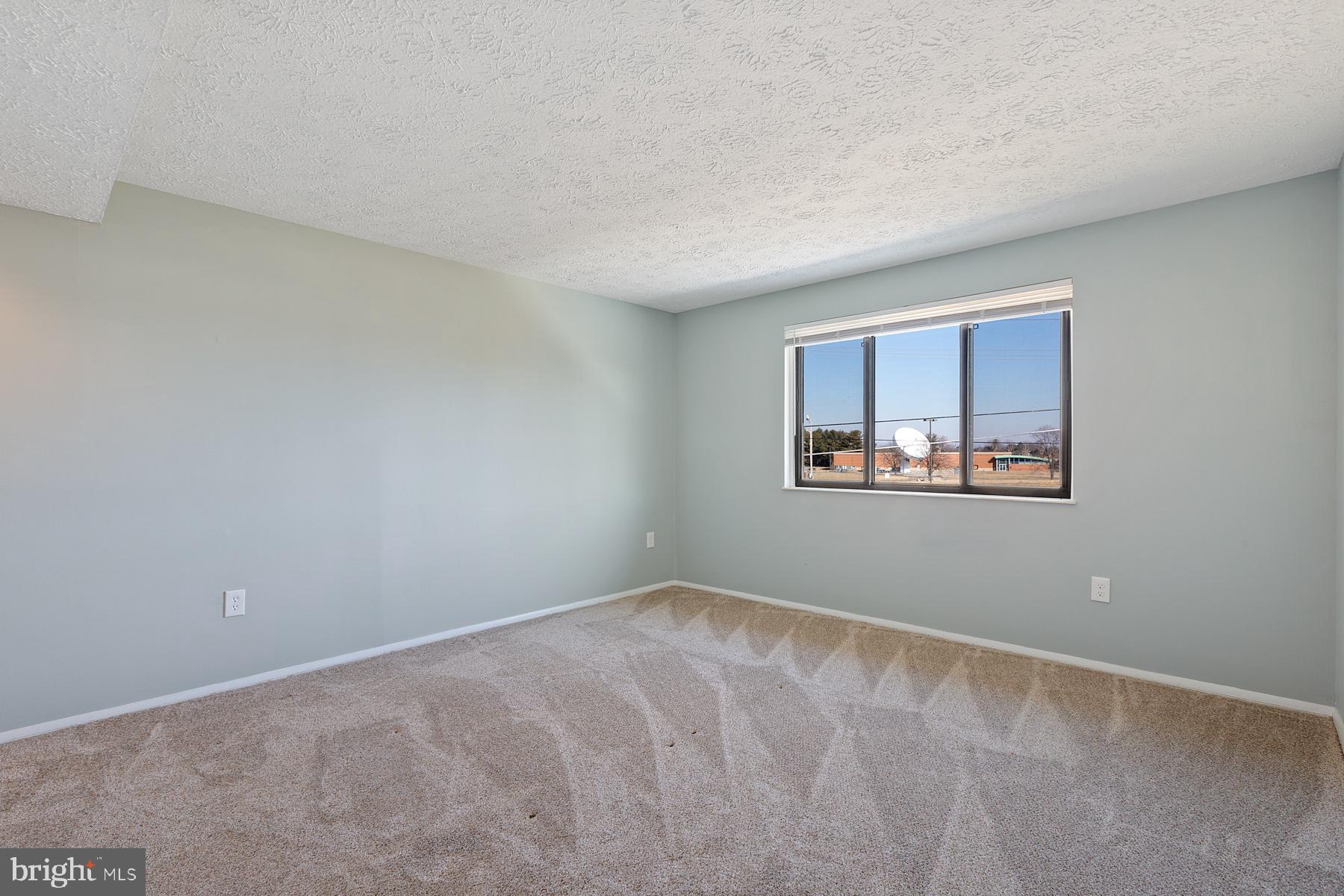 AMBERTOWNE - Residential