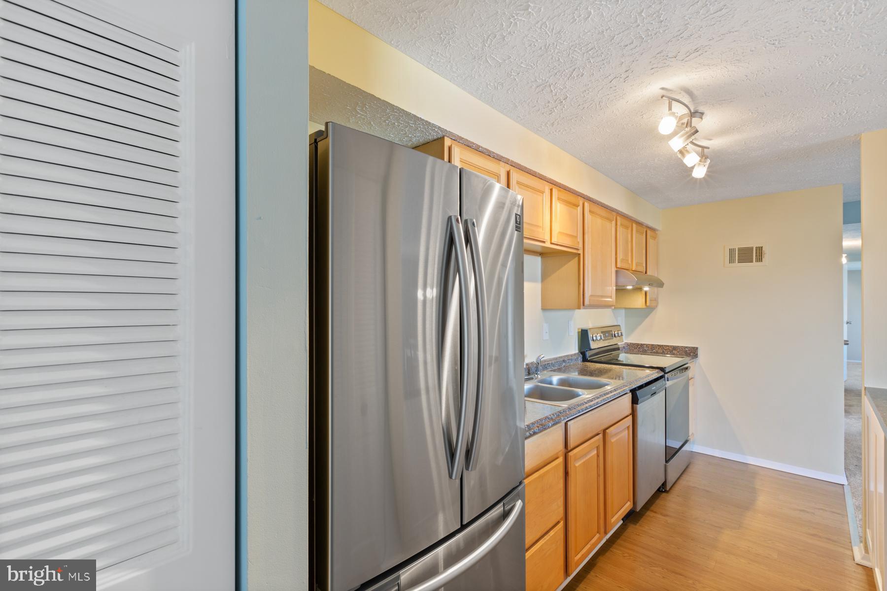 AMBERTOWNE - Residential