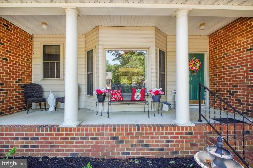 Photo of 109 Huntington Hills Lane, FREDERICKSBURG, VA 22401 (MLS # VAFB2010230)