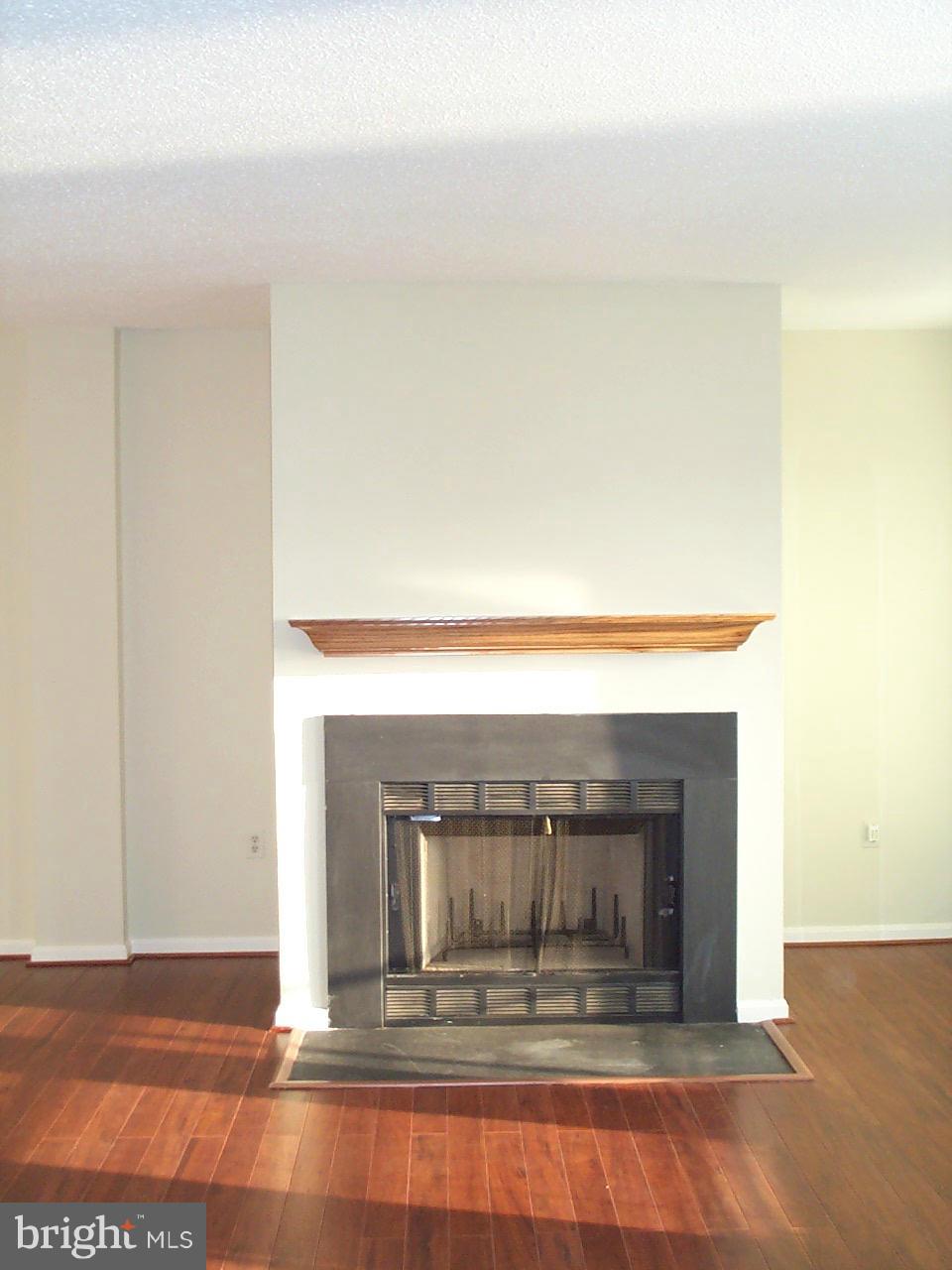 ROLAND PARK - Residential Lease