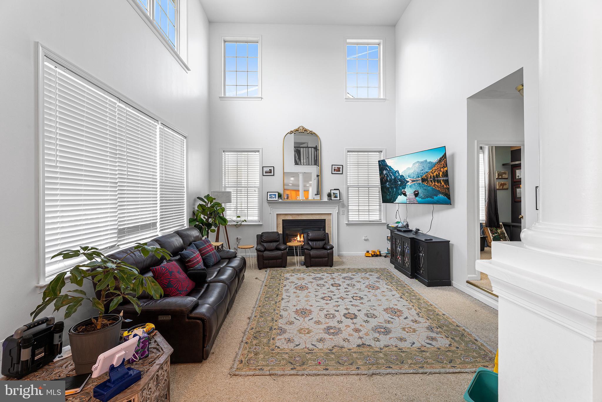 1082 W BIRDIE LANE