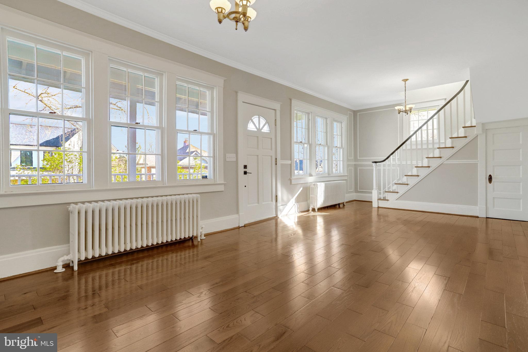 ROSEMONT PARK - Residential