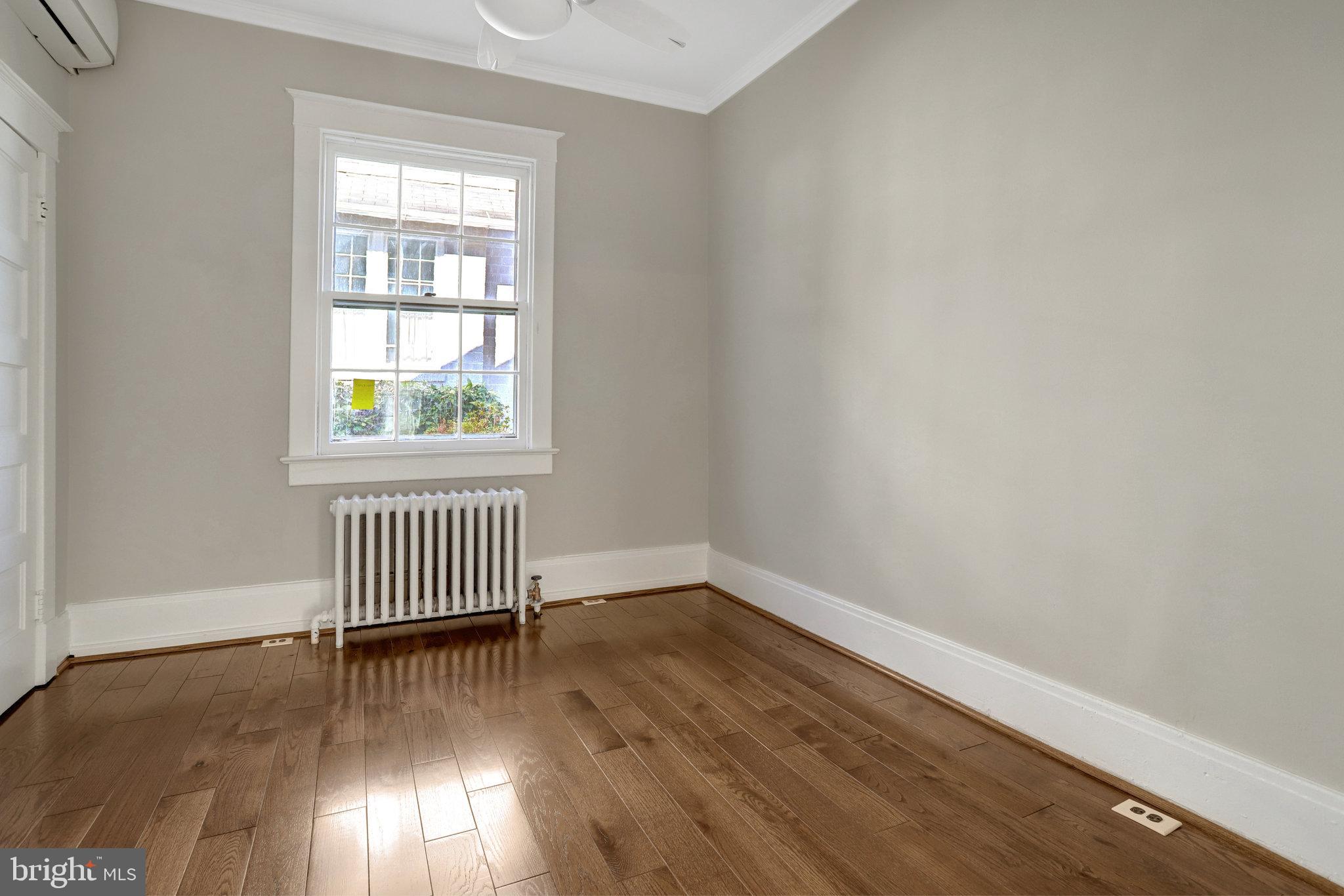 ROSEMONT PARK - Residential