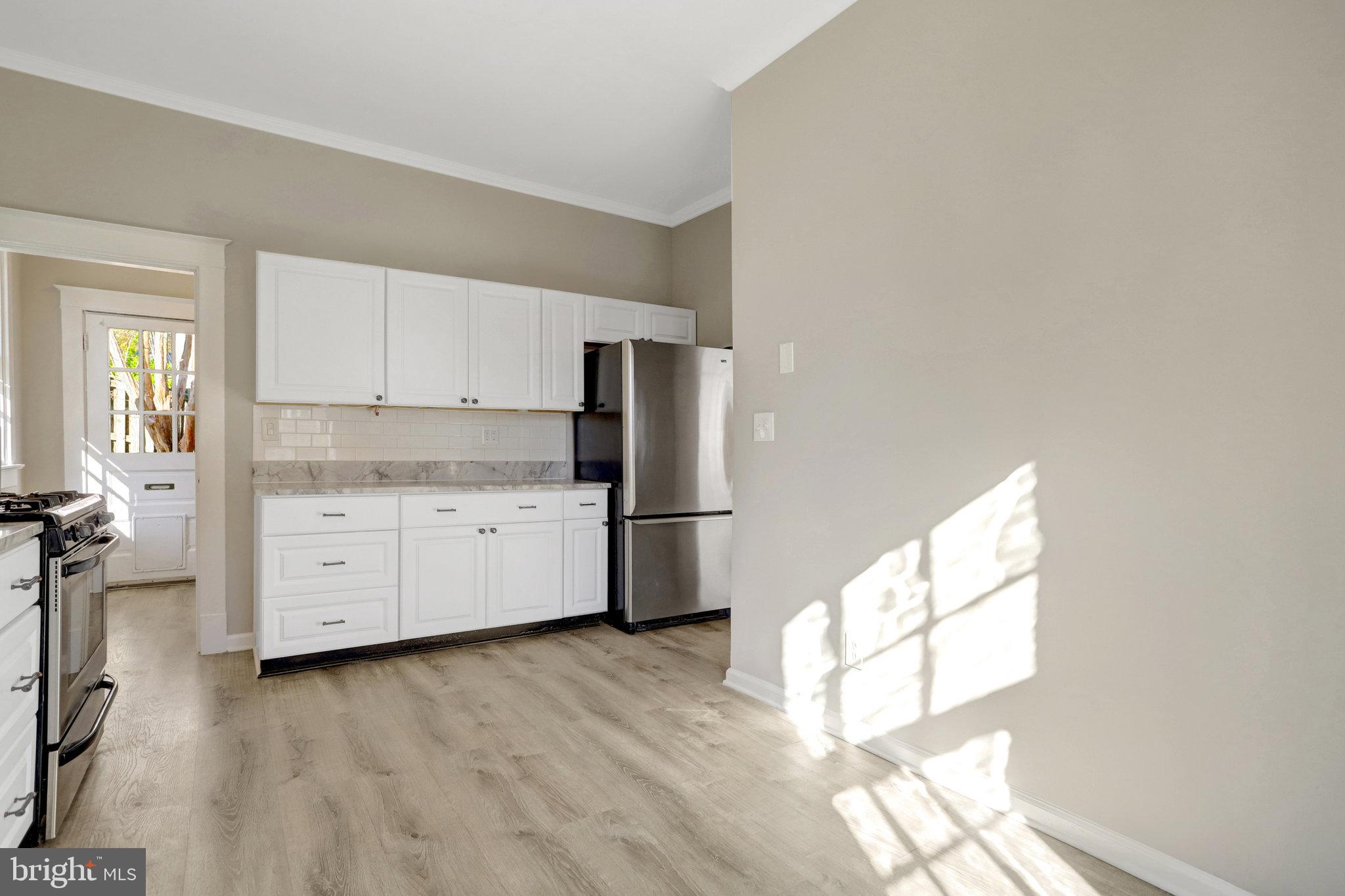 ROSEMONT PARK - Residential