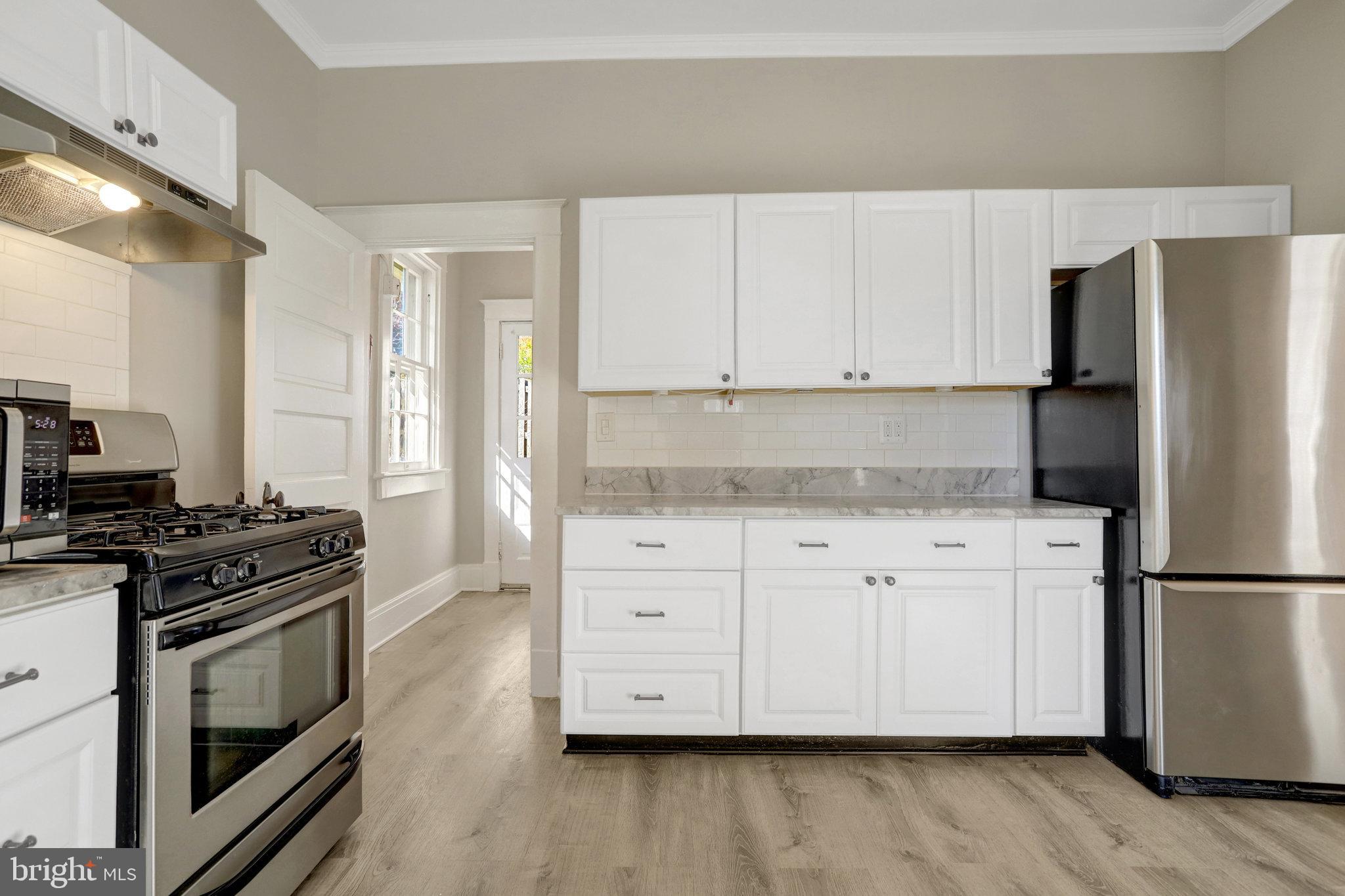 ROSEMONT PARK - Residential