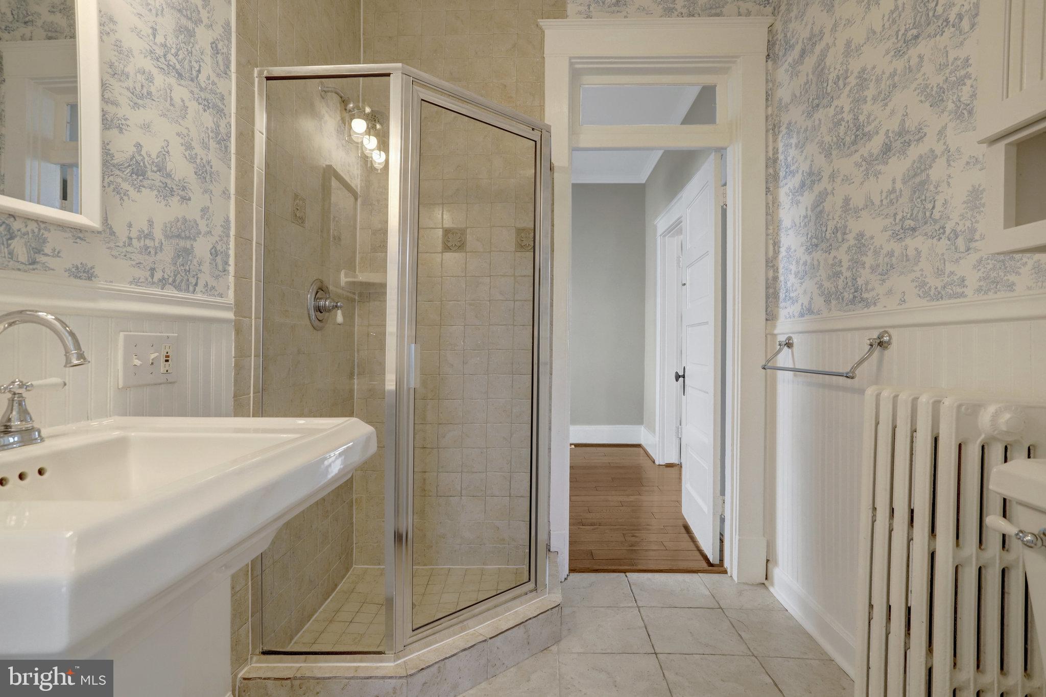 ROSEMONT PARK - Residential